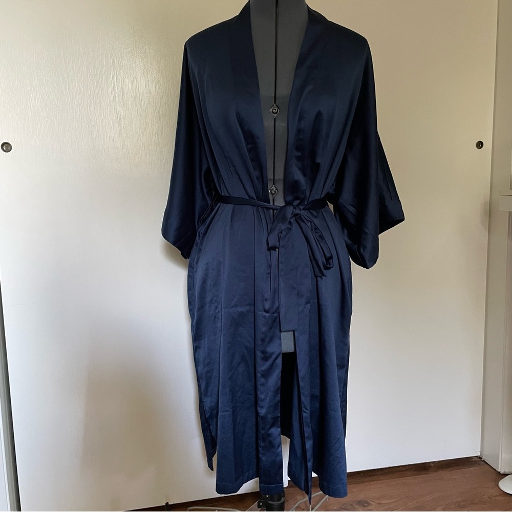 EUC Navy Victoria’s Secret Satin Kimono Robe